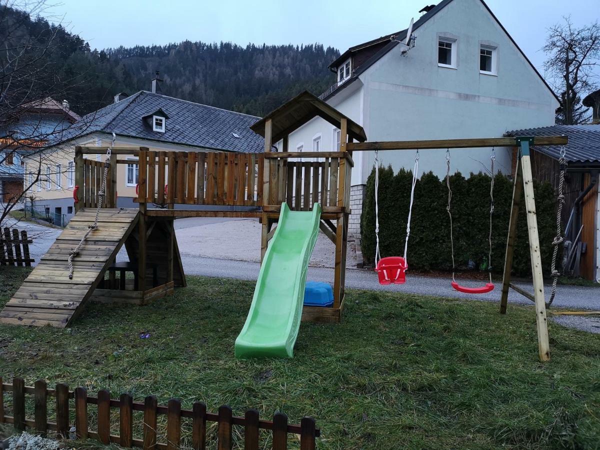 Gasthof Zum Falkenstein Schwarzau im Gebirge Exterior foto